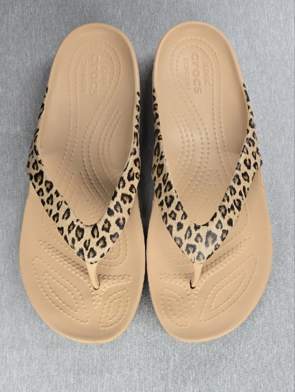 Crocs Kadee II Leopard Print Flip Flops Women's Size 8